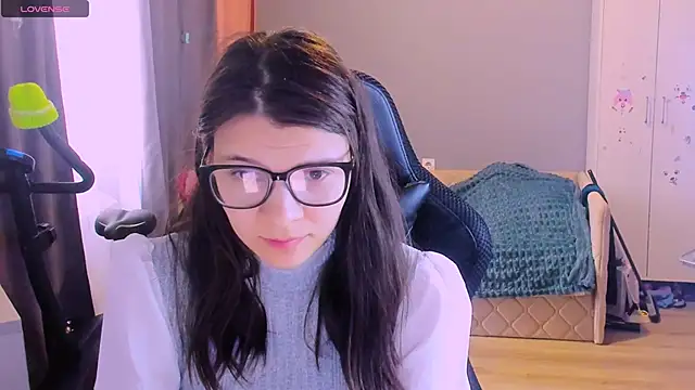 MollyLollipop online show from 04-06-26, 02:51