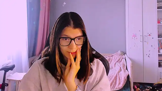 MollyLollipop online show from 05-25-26, 04:23
