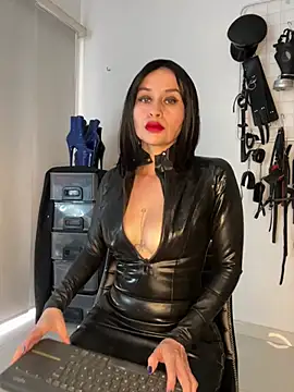 Snapshot of mylatexpleasure chatting on 07-29-26, 07:24 mylatexpleasure online show from 07-29-26, 07:24
