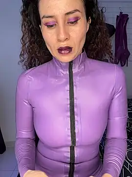 Snapshot of mylatexpleasure chatting on 07-28-26, 07:37 mylatexpleasure online show from 07-28-26, 07:37