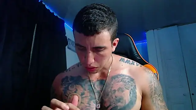 Adam Hudsond online show from 10-29-25, 01:48