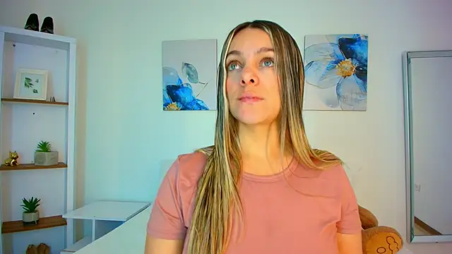 Isabella Harley online show from 03-10-26, 01:26