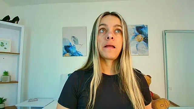 Isabella Harley online show from 02-28-26, 01:22