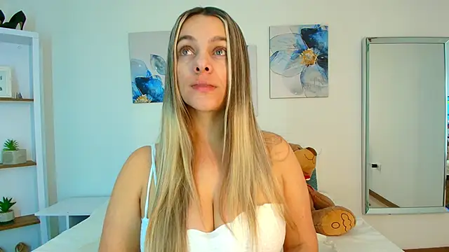 Isabella Harley online show from 03-03-26, 01:29