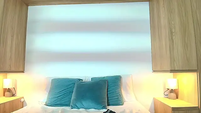 Isabella Harley online show from 11-10-25, 02:11