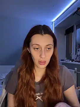 Uniarten online show from 11-25-25, 06:19