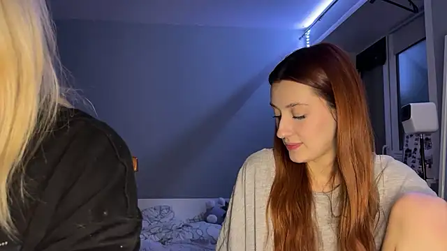 Uniarten online show from 11-12-25, 08:23