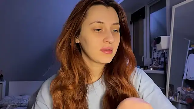 Uniarten online show from 12-20-25, 06:11