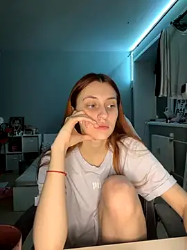 Uniarten online show from 10-21-25, 07:13