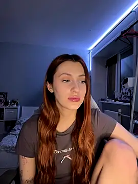 Uniarten online show from 11-23-25, 06:29