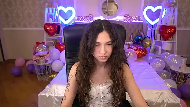 Snapshot of BabyFlowerr chatting on 02-12-25, 08:07 BabyFlowerr online show from 02-12-25, 08:07