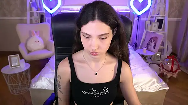 Snapshot of BabyFlowerr chatting on 03-16-25, 08:00 BabyFlowerr online show from 03-16-25, 08:00