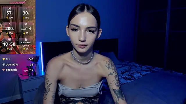 SophieCatty online show from 09-22-25, 01:00