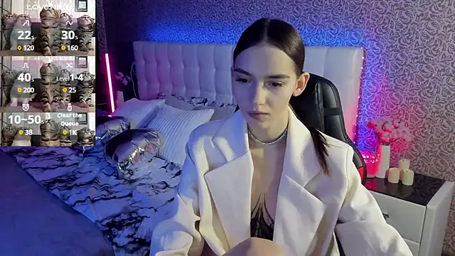 SophieCatty online show from 03-16-25, 07:48