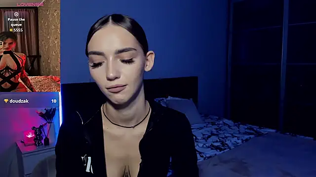 SophieCatty online show from 09-17-25, 03:47