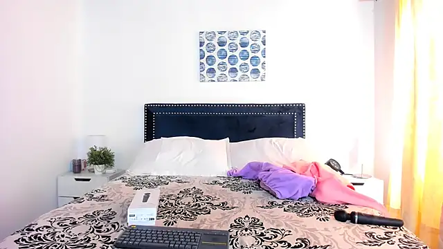 ZulyMichels online show from 03-11-25, 06:52