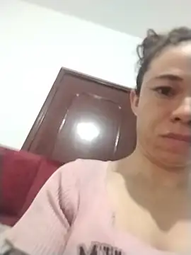 Snapshot of ZulyMichels chatting on 06-10-26, 02:13 ZulyMichels online show from 06-10-26, 02:13
