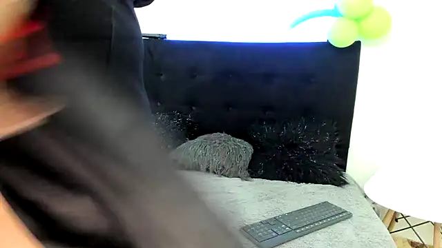 yayita mature online show from 09-10-25, 01:10