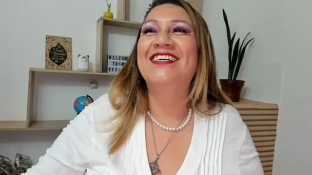 yayita mature online show from 10-09-25, 01:11