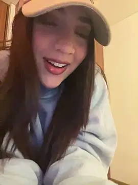 Snapshot of marcimaa chatting on 12-25-24, 02:57 marcimaa online show from 12-25-24, 02:57
