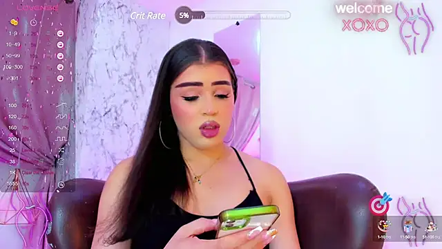 Snapshot of Alexandra_Hornny chatting on 03-18-25, 04:39 Alexandra Hornny online show from 03-18-25, 04:39