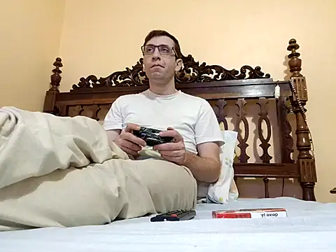 White rabbit  online show from 12-02-25, 10:33