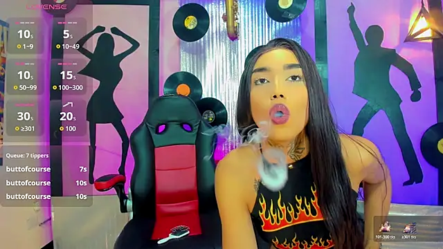 Snapshot of nickyminach_ chatting on 11-29-25, 07:25 nickyminach online show from 11-29-25, 07:25