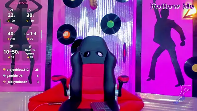 Snapshot of nickyminach_ chatting on 09-23-25, 11:34 nickyminach online show from 09-23-25, 11:34