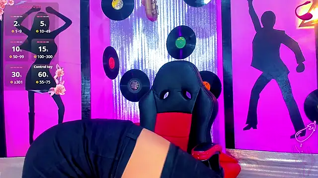 Snapshot of nickyminach_ chatting on 10-13-25, 07:26 nickyminach online show from 10-13-25, 07:26