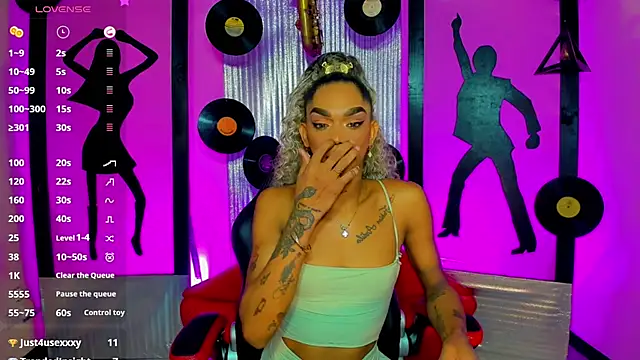 Snapshot of nickyminach_ chatting on 02-17-26, 03:15 nickyminach online show from 02-17-26, 03:15