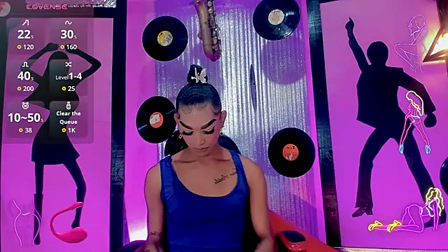 Snapshot of nickyminach_ chatting on 10-30-25, 07:11 nickyminach online show from 10-30-25, 07:11