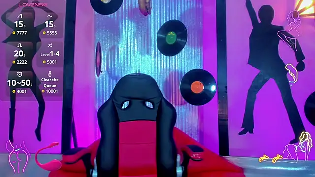 Snapshot of nickyminach_ chatting on 11-19-25, 07:25 nickyminach online show from 11-19-25, 07:25