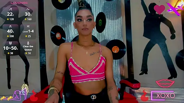 Snapshot of nickyminach_ chatting on 09-16-25, 07:15 nickyminach online show from 09-16-25, 07:15