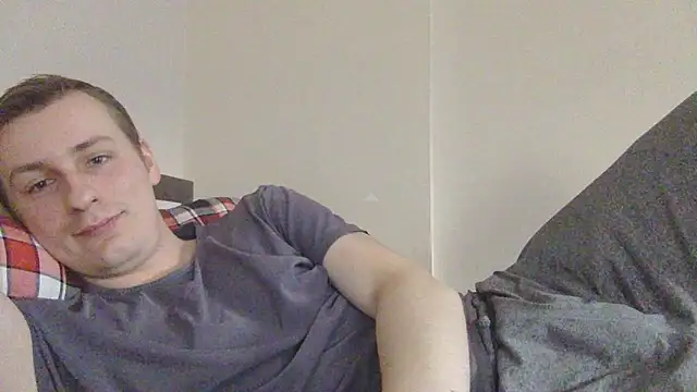 Snapshot of your_andy chatting on 10-01-25, 07:02 your andy online show from 10-01-25, 07:02