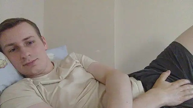 Snapshot of your_andy chatting on 09-10-25, 06:34 your andy online show from 09-10-25, 06:34