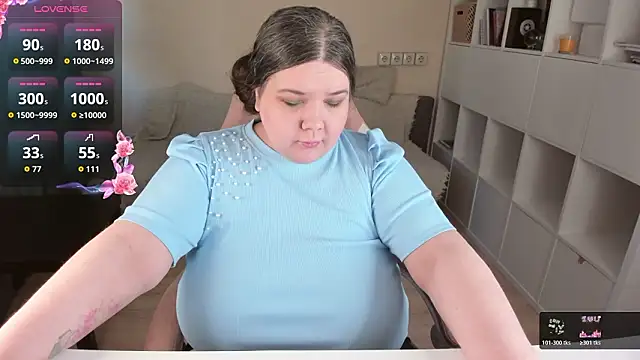 PlumPie online show from 03-21-26, 06:14