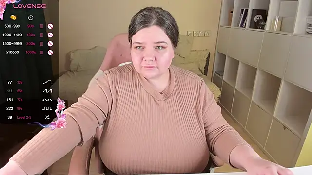 Snapshot of PlumPie chatting on 09-26-25, 07:32 PlumPie online show from 09-26-25, 07:32