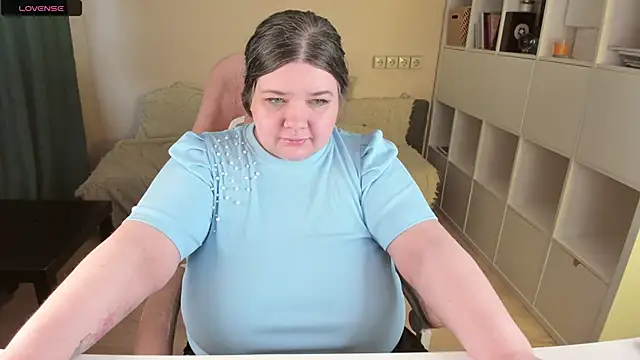 PlumPie online show from 03-20-26, 07:09