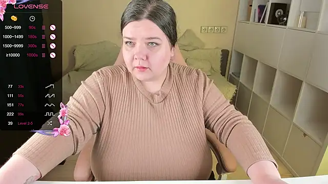 Snapshot of PlumPie chatting on 11-08-25, 10:57 PlumPie online show from 11-08-25, 10:57