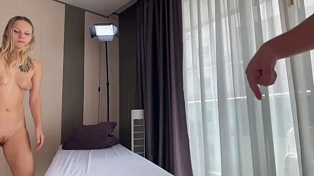 Eva Nathan online show from 03-11-25, 04:30