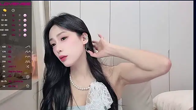 uuxiaocai online show from 04-01-26, 01:41