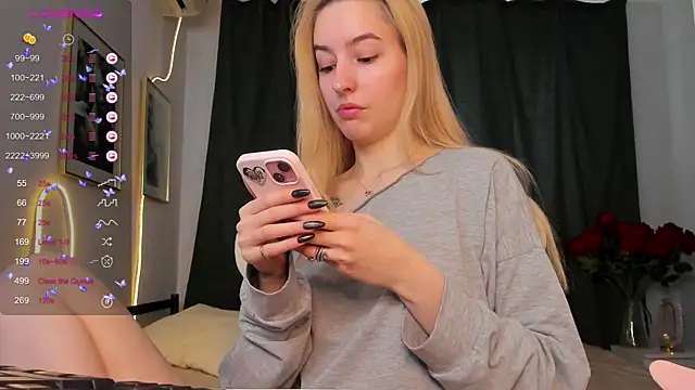 Fire moth online show from 04-11-26, 03:14