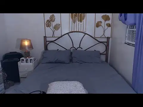 angelicahakenson online show from 12-19-25, 04:05