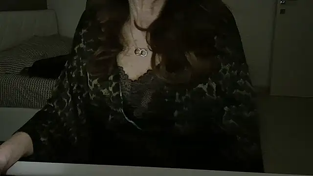 Snapshot of amara_2022 chatting on 05-09-26, 08:34 amara 2022 online show from 05-09-26, 08:34
