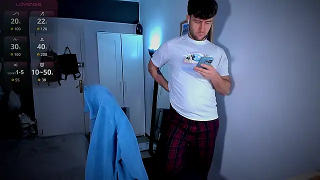 HonestAndrew online show from 01-11-26, 07:48