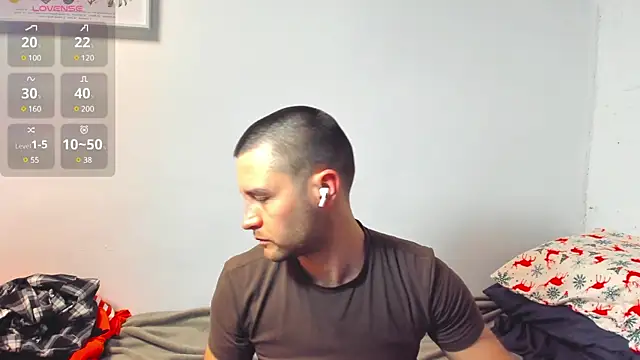 Snapshot of HonestAndrew chatting on 01-19-25, 06:53 HonestAndrew online show from 01-19-25, 06:53