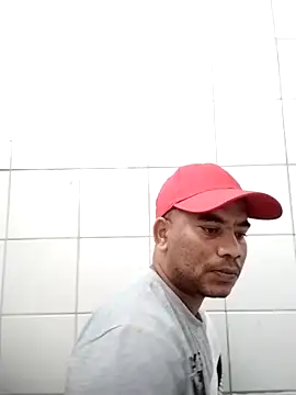 Snapshot of Purplejuice777 chatting on 02-12-26, 05:18 Purplejuice777 online show from 02-12-26, 05:18