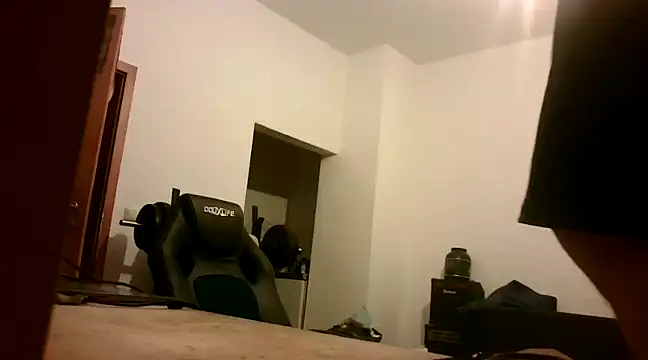 Snapshot of Superbearc89 chatting on 12-19-24, 11:46 Superbearc89 online show from 12-19-24, 11:46