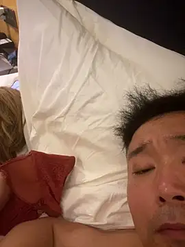 Snapshot of S00 chatting on 01-08-25, 07:13 S00 online show from 01-08-25, 07:13