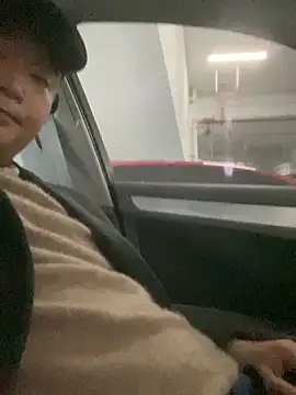 Snapshot of S00 chatting on 12-12-24, 05:10 S00 online show from 12-12-24, 05:10